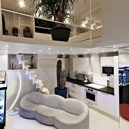 Stylish,luxury Duplex Center Appartamento